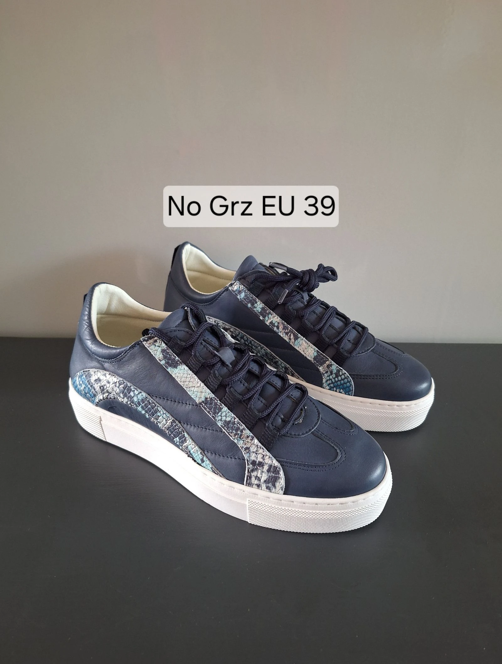 Nieuwe No Grz blauwe leren sneakers maat 39